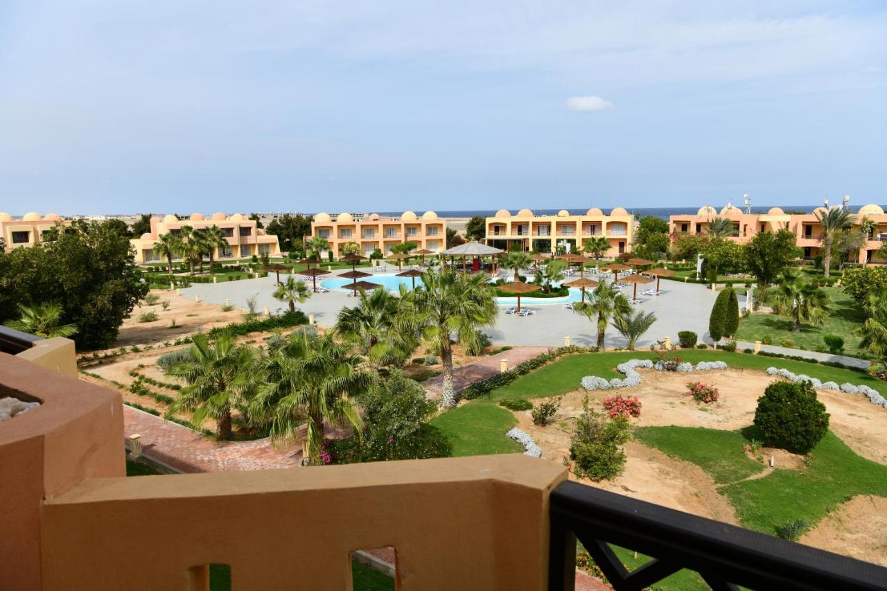 Deluxe Double or Twin Room with Pool View